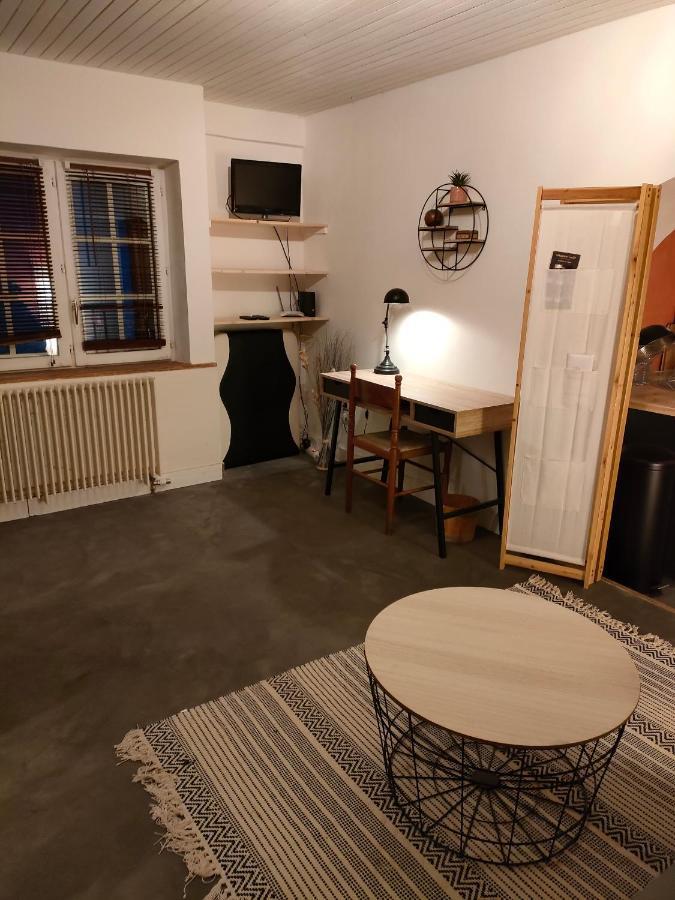 Le Calme A La Source Villa Brechamps Eksteriør billede